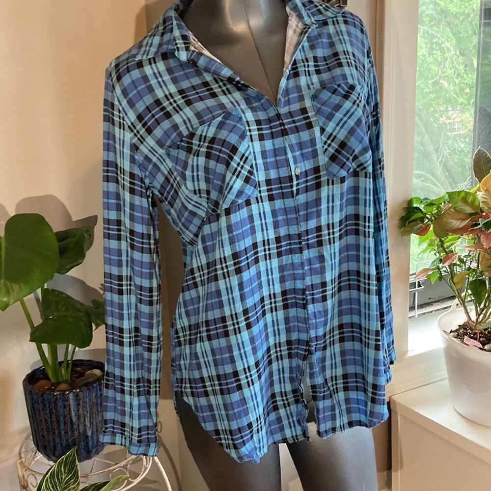 KHAKIS&CO rayon plaid button down cuffs size medium womens